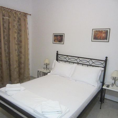 Katerina Apartments Triovasalos Экстерьер фото