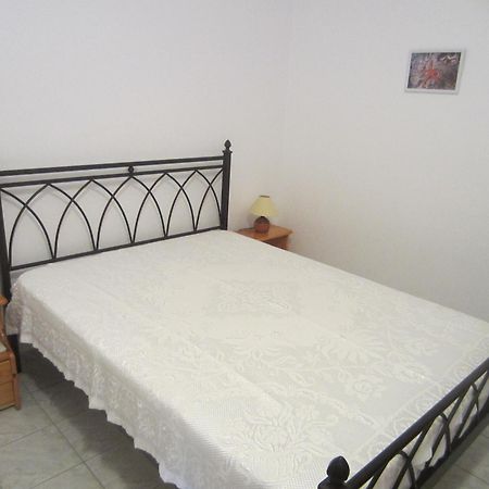 Katerina Apartments Triovasalos Экстерьер фото