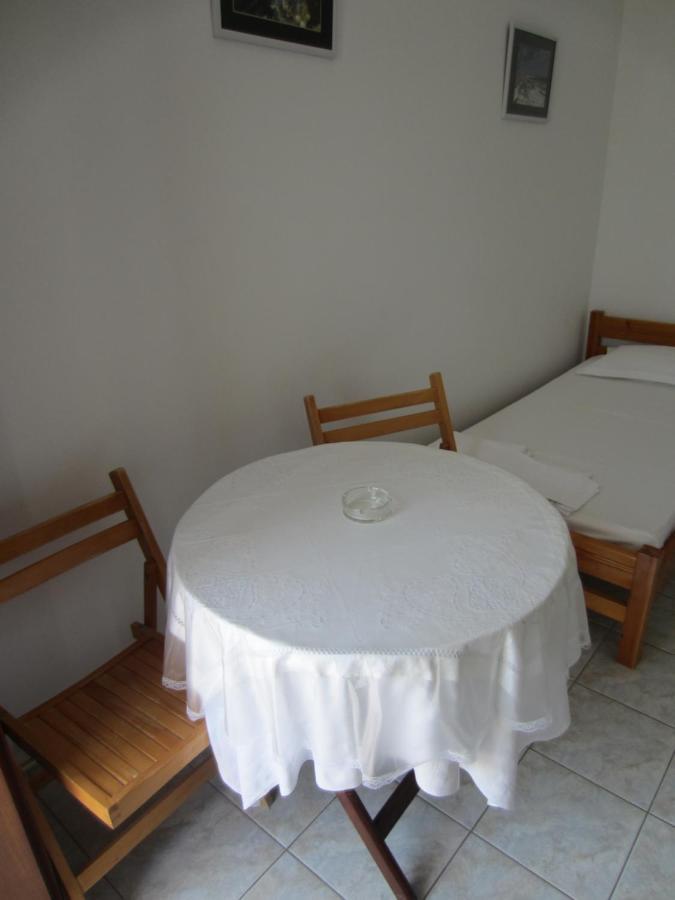 Katerina Apartments Triovasalos Экстерьер фото