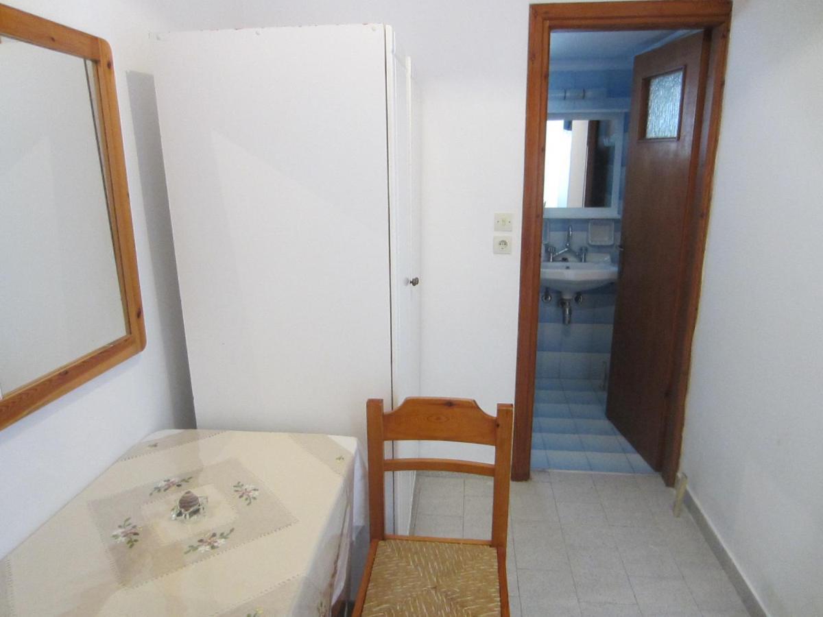 Katerina Apartments Triovasalos Экстерьер фото
