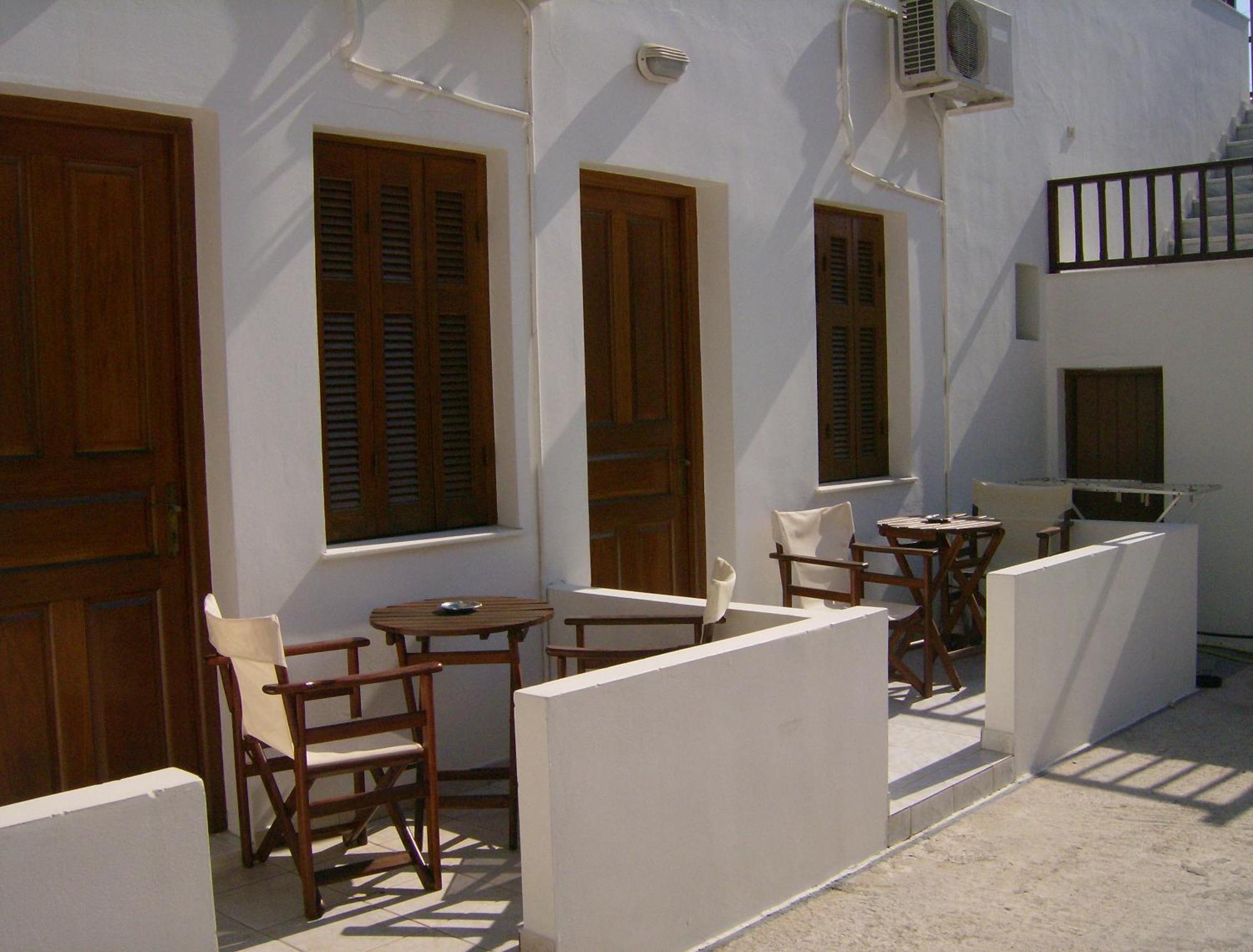 Katerina Apartments Triovasalos Экстерьер фото