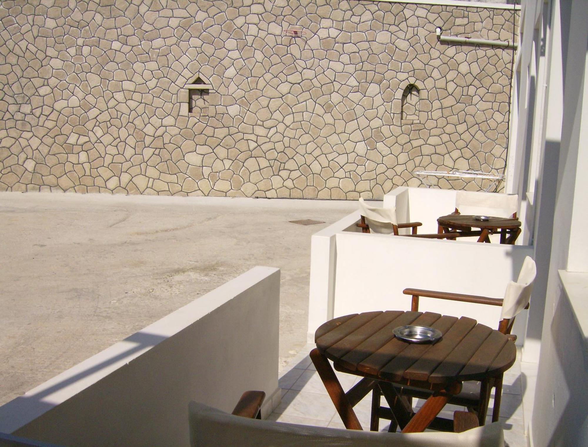 Katerina Apartments Triovasalos Экстерьер фото