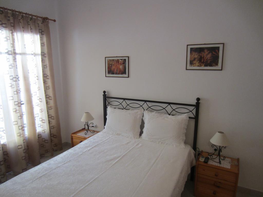 Katerina Apartments Triovasalos Экстерьер фото